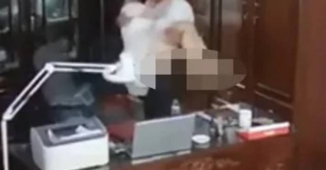 Vụ người đàn ông "thân mật" với nhiều phụ nữ ở ...