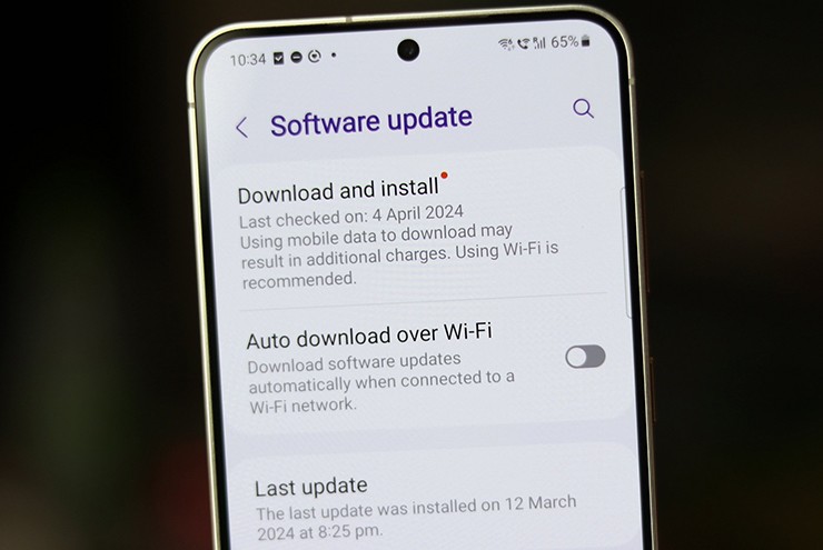 Người dùng Galaxy được khuyến cáo tải về bản vá bảo mật mới nhất có thể.
