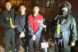 An ninh - Xã hội - Nhóm thanh niên đang "hút cần" thì bị tổ công tác 141 tuần tra phát hiện