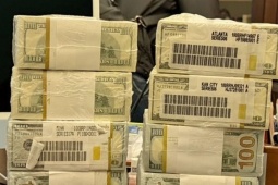 Thế giới - Ukraine điều tra tham nhũng quy mô lớn, đột kích nhà "người quen" của ông Zelensky