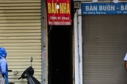 Nhà trong ngõ sâu hun hút ở phố cổ Hà Nội giá 800 triệu đồng/m2