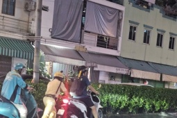 Cách 'cứu' chiếc xe máy sau những trận triều cường