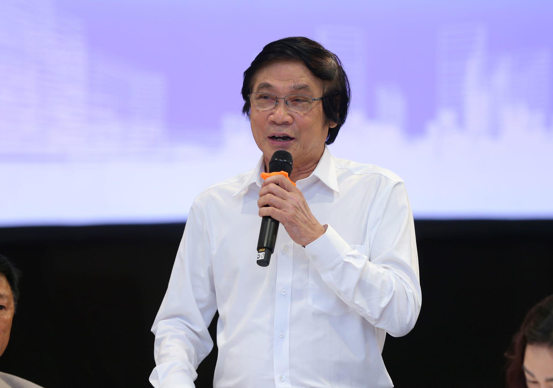 KTS Trần Ngọc Chính: “Việt Nam không chỉ có thiên nhiên tươi đẹp, mà còn có năng lực kiến tạo những kỳ quan nhân tạo” (Ảnh: Tùng Dương)