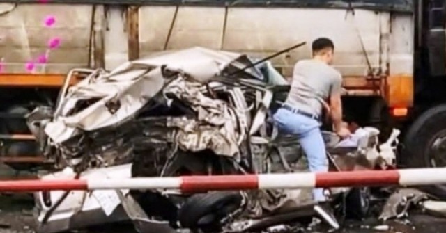 Vụ xe con bị "vò nát" ở Ninh Bình: Các yếu tố g...