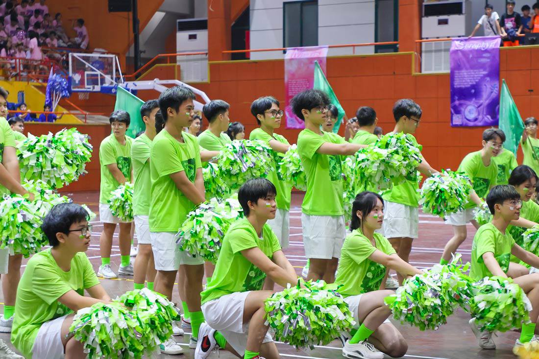 Học sinh ngôi trường gần 117 tuổi tỏa sáng trong hội thi nhảy cổ động - 5