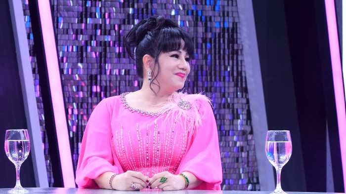 Danh ca Ngọc Ánh cho rằng, cha mẹ nên định hướng con cái từ sớm và học cách lắng nghe thay vì ngăn cản.