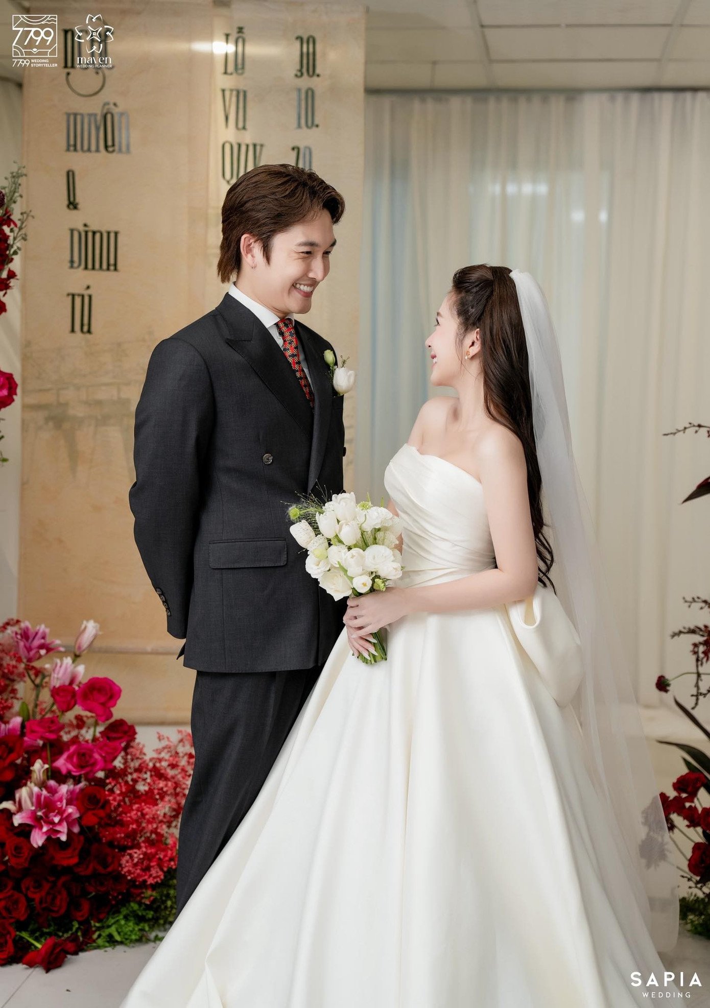 Hai người đã về chung một nhà sau 3 năm hẹn hò.