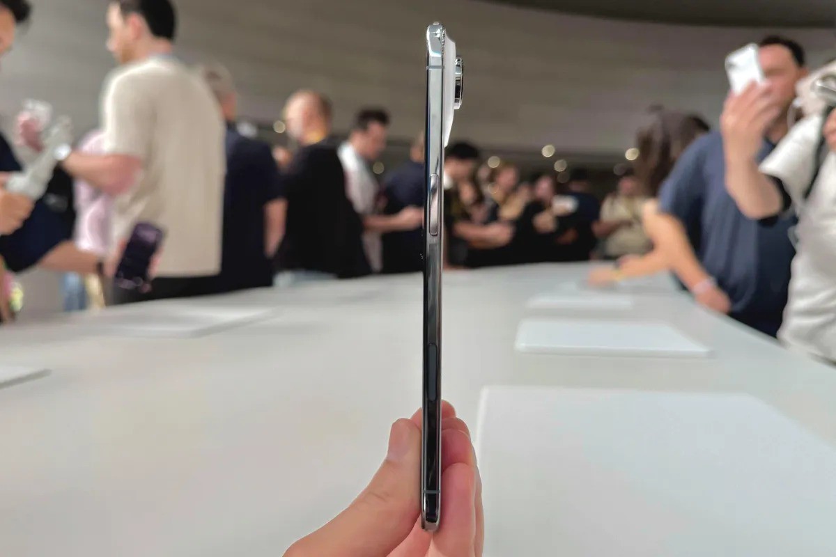 Apple phải cắt giảm một số tính năng quan trọng để đổi lấy độ mỏng của iPhone Air 