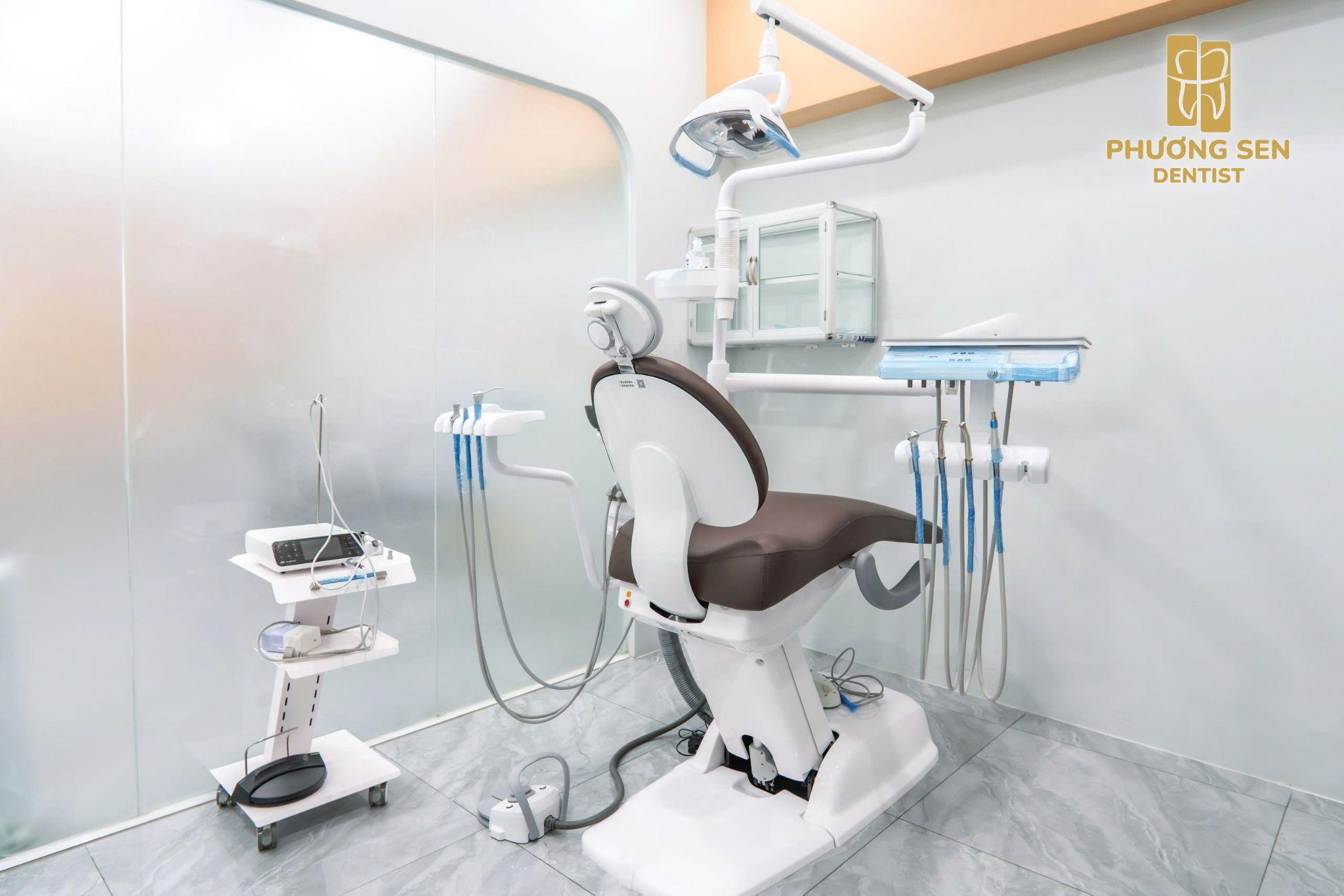 Phương Sen Dentist trồng răng implant, răng sứ cho Kiều Bào khi về nước - 2