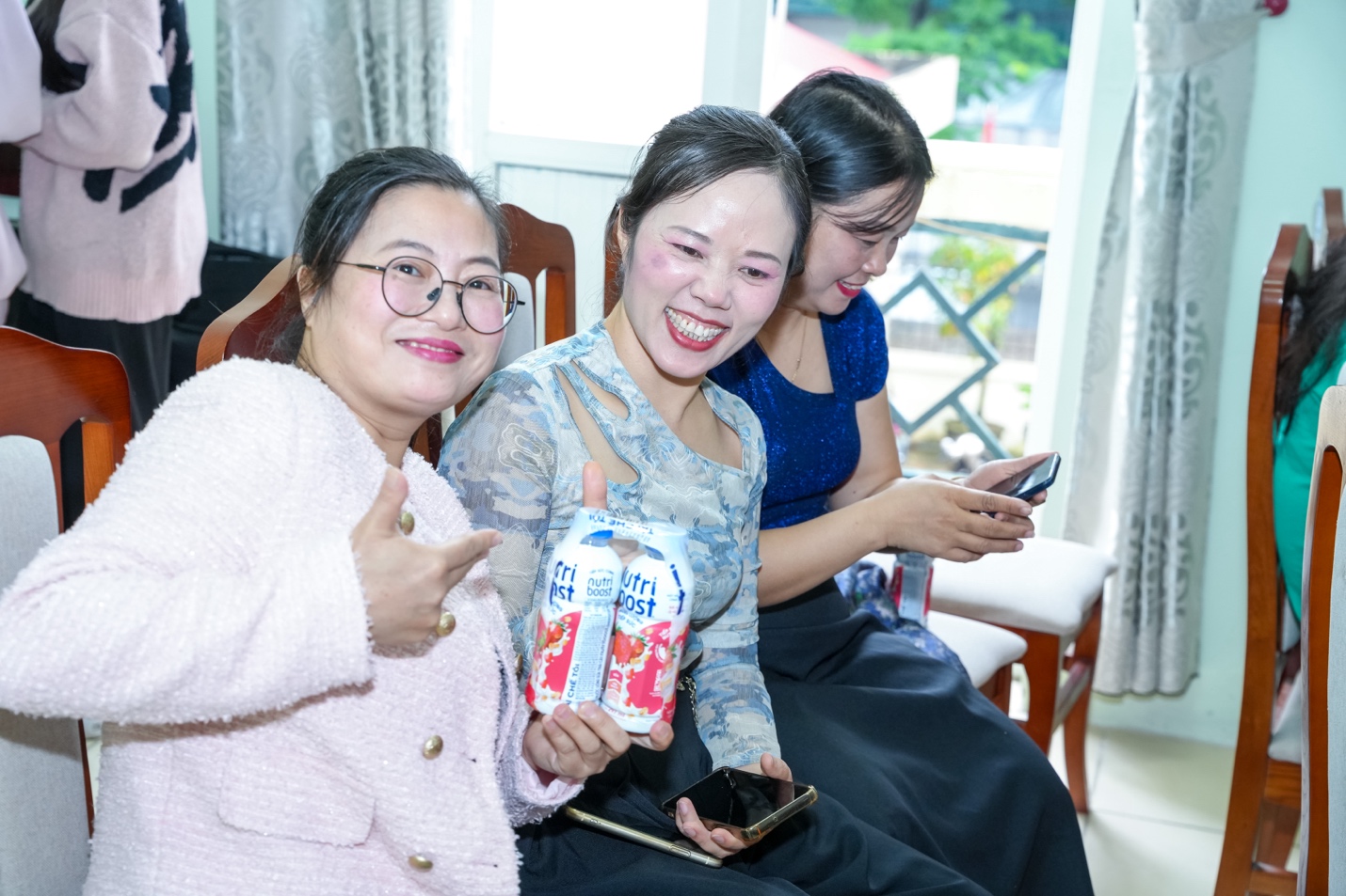 Các học viên hào hứng với nội dung đào tạo thực tiễn của khoá học.