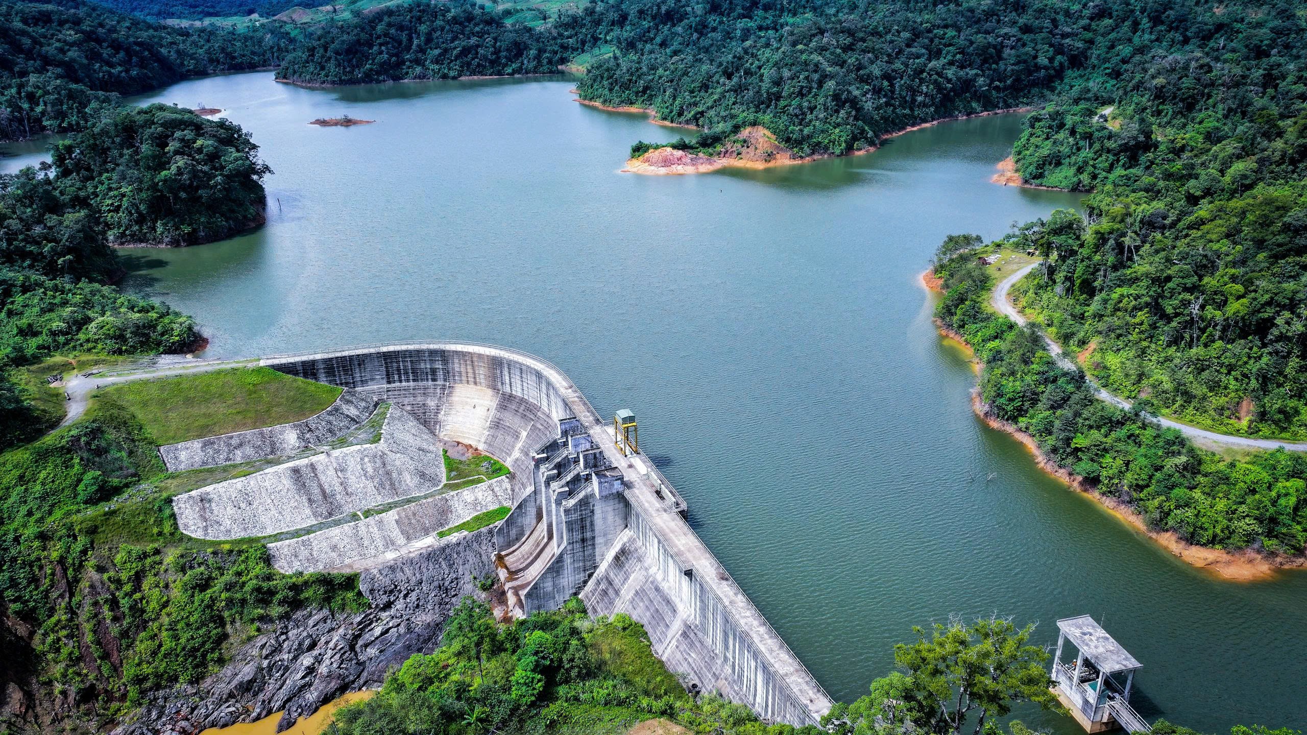 Ngọn thác được ví như "viên ngọc ẩn" giữa đại ngàn Kon Plông - 5