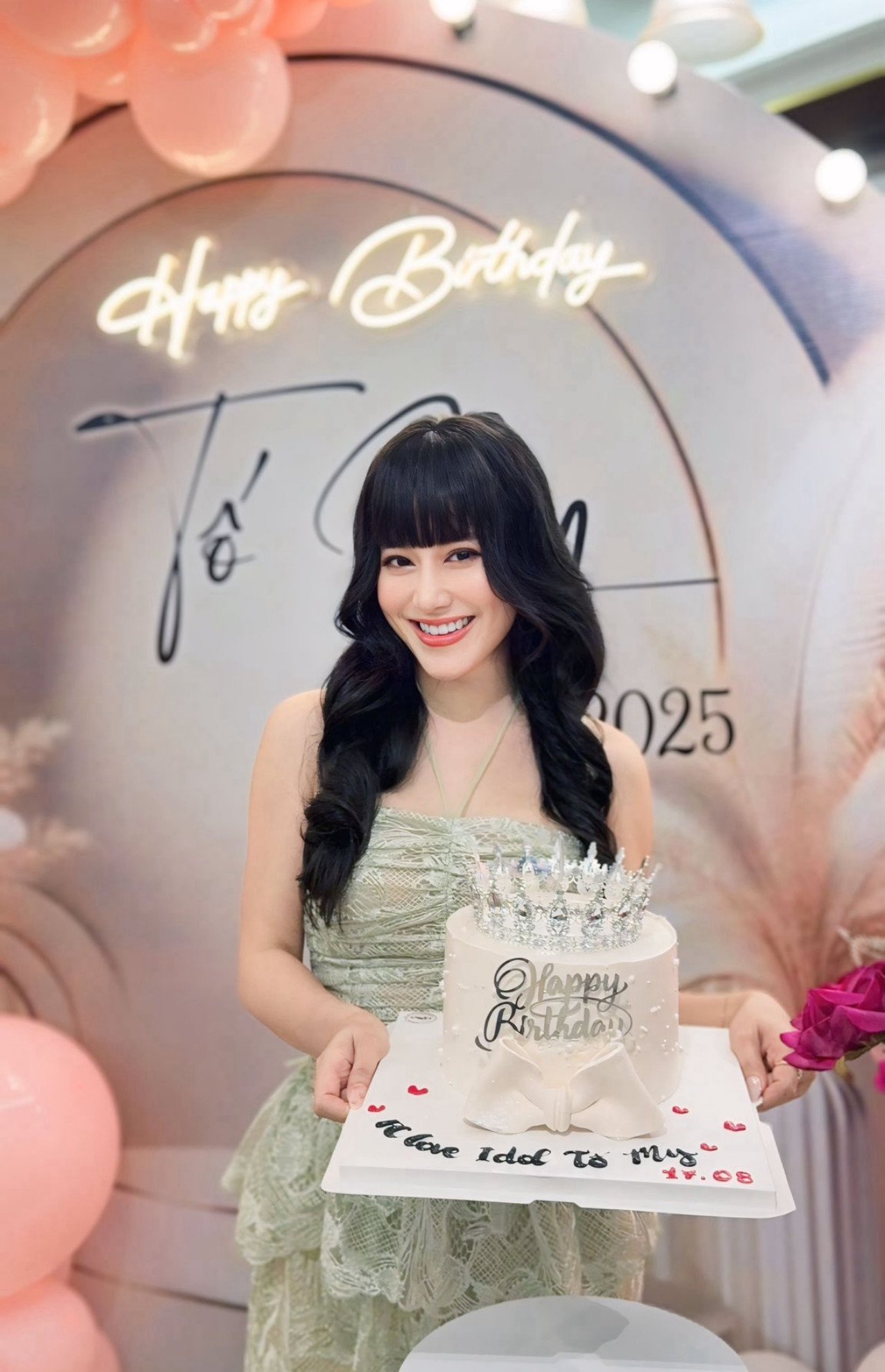 Ca sĩ Tố My ra sao sau 4 tháng nhập viện điều trị phình động mạch não? - 6