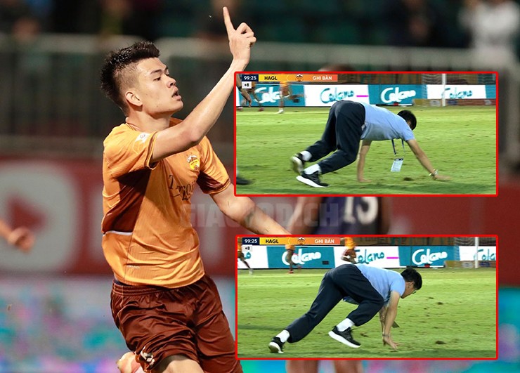 HLV Vũ Tiến Thành ăn mừng bàn thắng của Quang Kiệt theo phong cách độc lạ.