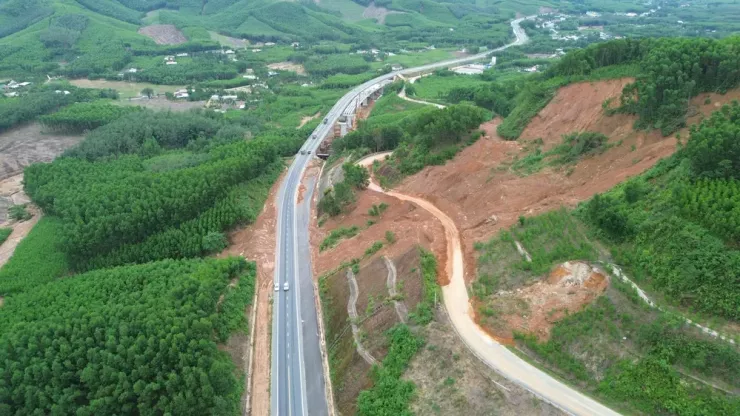 Sau thời gian trên, Ban Quản lý dự án đường Hồ Chí Minh sẽ phối hợp cơ quan chức năng đánh giá, có phương án thông xe bình thường trở lại.