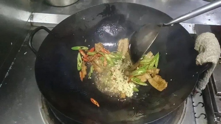 Loại rau mọc hoang ở rừng nhưng được coi là "nhân sâm châu Á" - 7