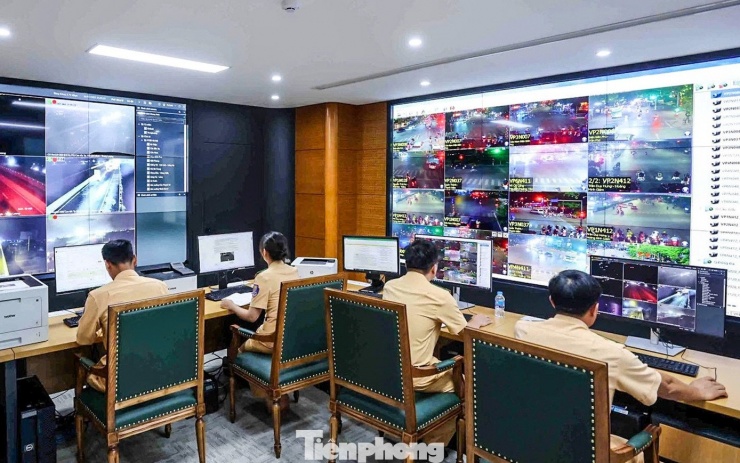 Muôn kiểu chiêu trò che biển né ‘mắt thần’ AI trên đường phố Hà Nội - 21