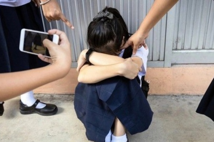 Con bị bắt nạt, mẹ chỉ biết hỏi 'Tại sao không phản kháng?' trong bất lực