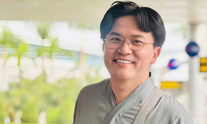 MC Đại Nghĩa tham gia hỗ trợ dân chịu thiệt hại do thiên tai ở miền Trung. Ảnh: Nhân vật cung cấp