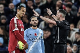 Liverpool khiếu nại bàn thắng không được công nhận trong trận thua Man City