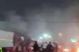 Ấn Độ: Xe ô tô phát nổ gần ga tàu đông đúc, nhiều người thương vong