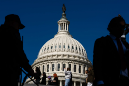 Thế giới - Thượng viện Mỹ thông qua dự luật mở cửa chính phủ, chờ Hạ viện
