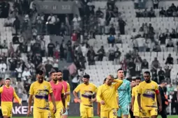 Bê bối cá độ ở Thổ Nhĩ Kỳ: Hơn 1.000 cầu thủ bị treo giò, nhiều Chủ...