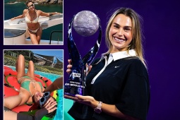 Tay vợt nữ số 1 thế giới lập kỷ lục tiền thưởng, khoe vòng 1 nóng bỏng với bikini