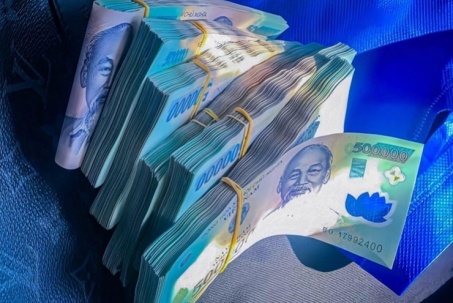 Lãi tiết kiệm tăng mạnh, có 100 triệu đồng gửi ngân hàng nhận được bao nhiêu tiền lãi?