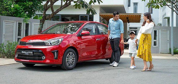 Mẫu xe Kia Soluto cũng được nhiều gia đình lựa chọn là mẫu xe đầu tiên.