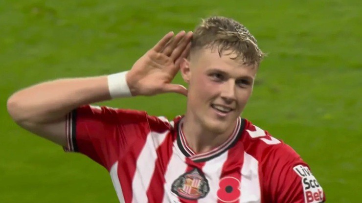 Ballard thực sự khiến người hâm mộ Arsenal phát sốt.