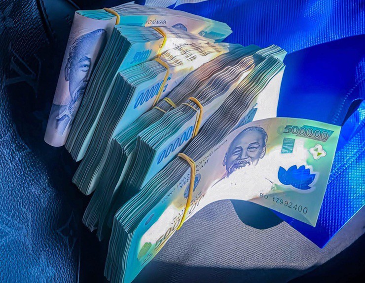 Tiết kiệm ngân hàng vẫn là kênh hút tiền nhàn rỗi của người dân trong 9 tháng đầu năm