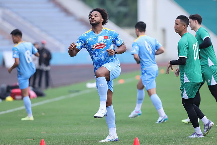 Ngày đặc biệt của Xuân Son, sẵn sàng 100% cùng ĐT Việt Nam đấu Lào - 3