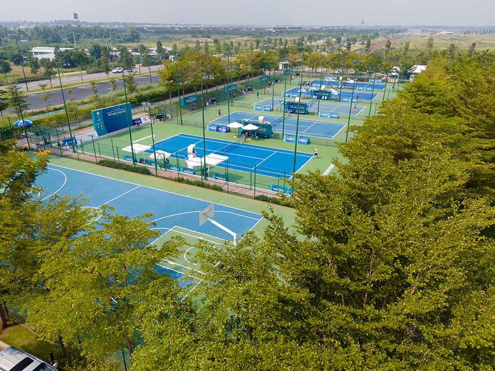 Với diện tích xây dựng rộng rãi, khu vực thể thao đa năng tạo điều kiện lý tưởng để cả gia đình cùng rèn luyện thể chất.