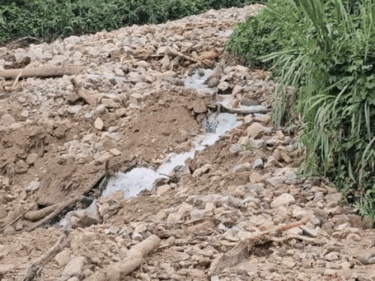 Cận cảnh cao tốc La Sơn - Hòa Liên sau trận mưa lũ lịch sử