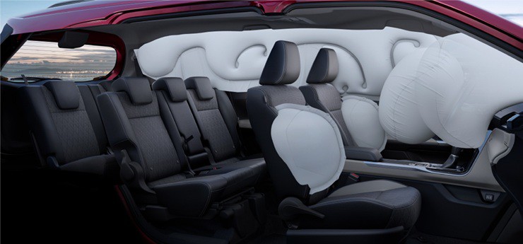 Toyota Veloz Cross có hợp để chạy dịch vụ? - 2