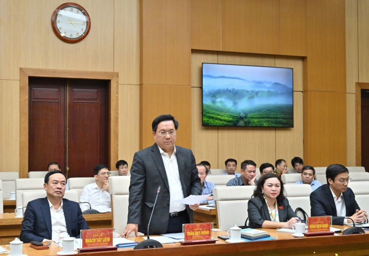 Chủ tịch UBND tỉnh Phú Thọ Trần Duy Đông