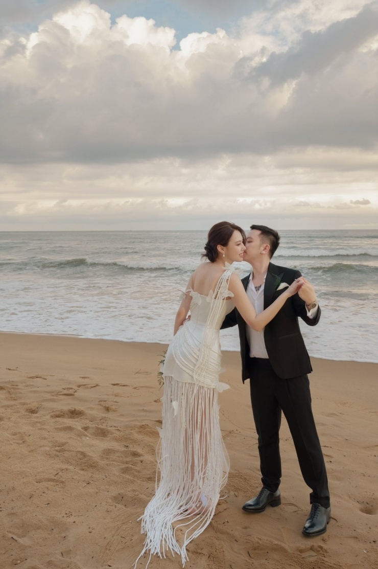  Tâm Như tạo dáng ở hậu trường.