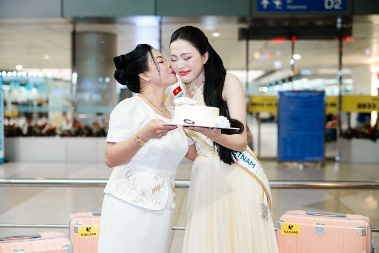 Kiều Duy mang 100 kg hành lý thi Miss International 2025 - 4