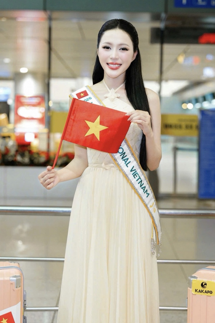 Kiều Duy mang 100 kg hành lý thi Miss International 2025 - 2