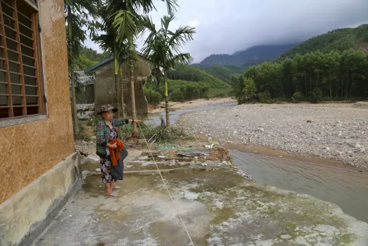 Lũ dữ như sóng thần ập về, cuốn phăng nhà cửa trong chốc lát - 11