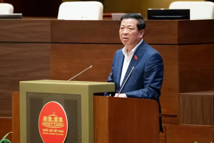 Bộ trưởng Xây dựng Trần Hồng Minh. Ảnh: QH