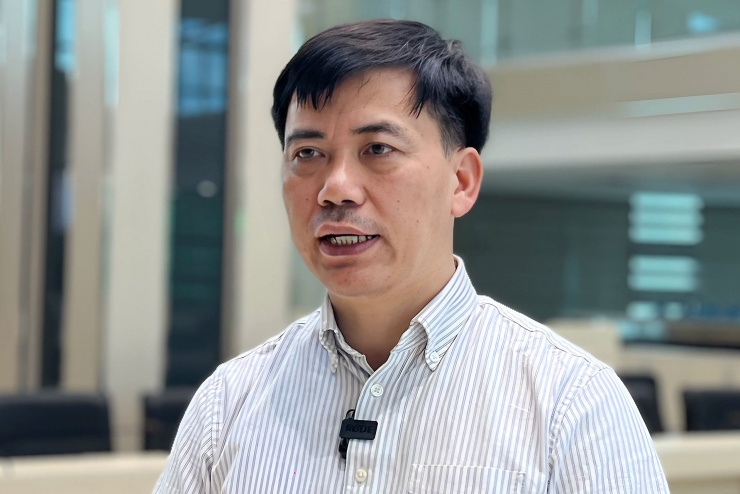 Ông Nguyễn Văn Hưởng cho biết, đợt không khí lạnh mạnh khiến miền Bắc chuyển rét. Ảnh: H.L