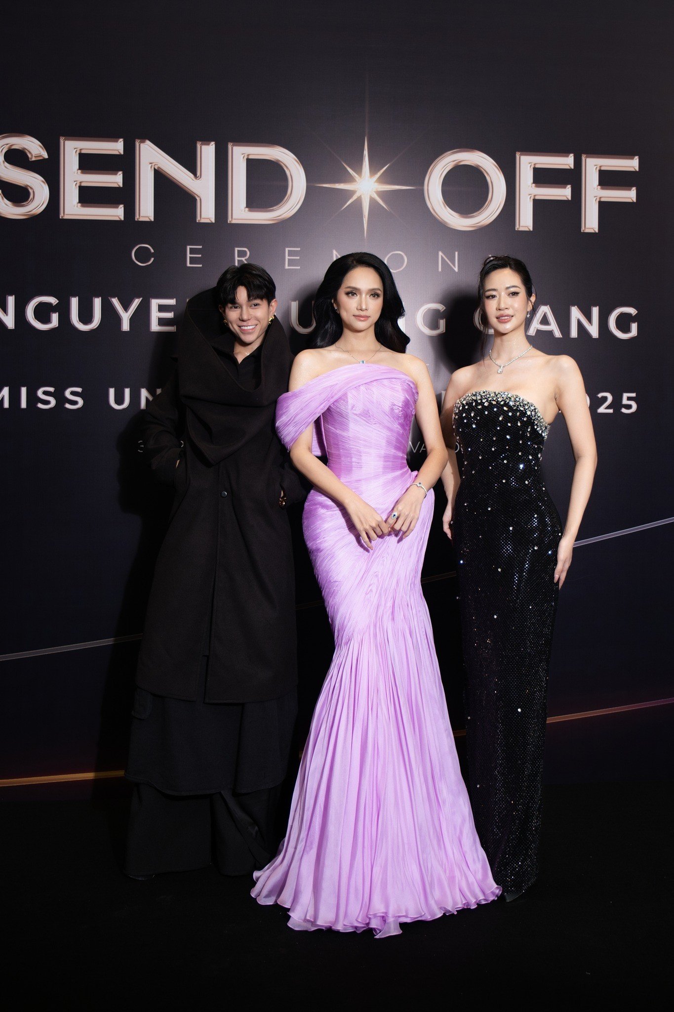 Call me Duy thân thiết với Hương Giang.