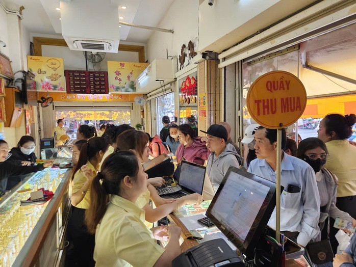 Giá vàng trong nước giảm trở lại vào chiều nay