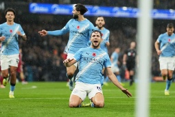 Man City thắng 4 trận liền: Nico Gonzalez thăng hoa, "tiến hóa" thành Rodri 2.0