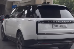 Ngắm xe - Đi xe sang Range Rover giá 12 tỷ, chủ xe chi thêm 4,1 tỷ tậu biển ngũ quý 8