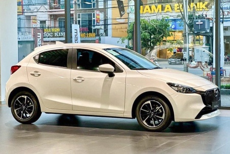 Vì sao Mazda 2 là mẫu xe sedan dành cho chị em phái đẹp?