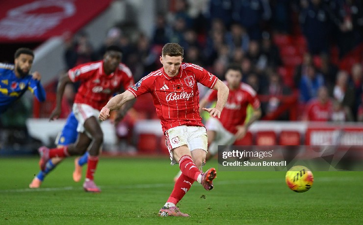 MU đang để mắt tới Elliot Anderson