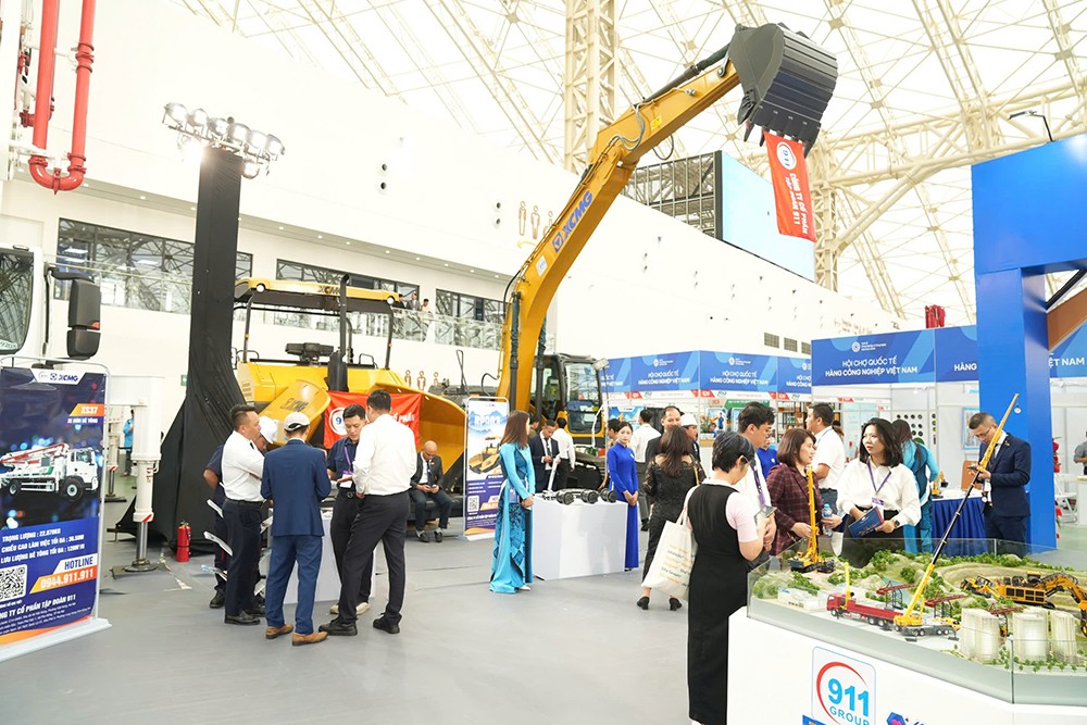 Tại Tuần lễ Công nghiệp và Công nghệ Việt Nam 2025, cộng đồng doanh nghiệp và khách tham quan sẽ được trải nghiệm liền mạch 5 triển lãm chuyên ngành hàng đầu quốc gia, tạo nên chuỗi giá trị liên kết toàn diện chưa từng có.