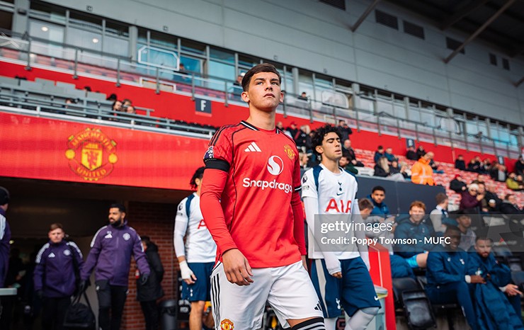 Lacey từng “vượt qua” Lamine Yamal để giành giải cầu thủ xuất sắc nhất giải trẻ